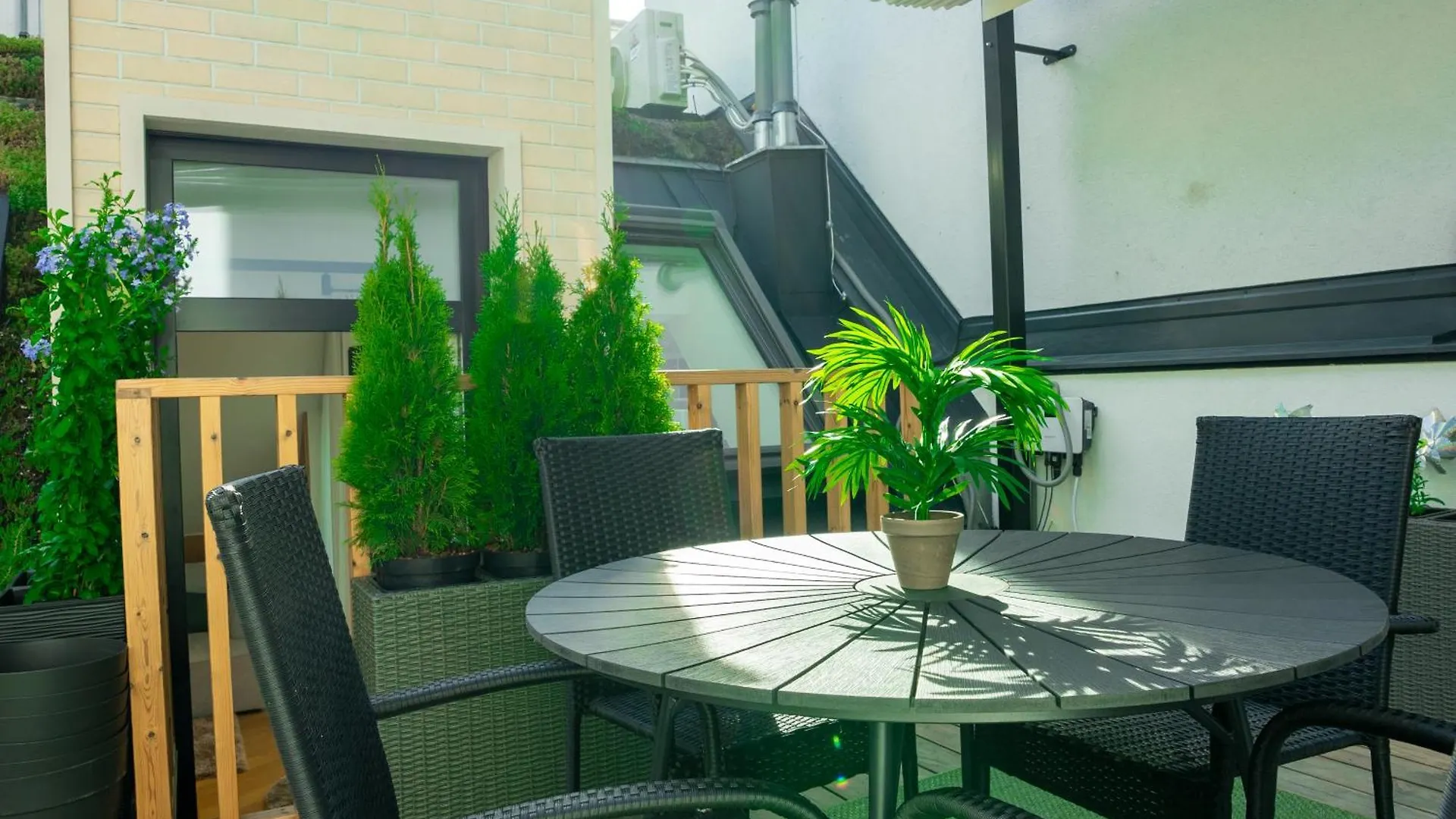 Luxury Penthouse with Terrace Apartman Bécs